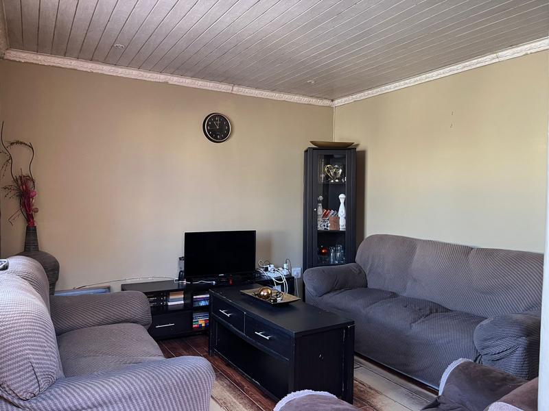 3 Bedroom Property for Sale in Ilitha Park Western Cape